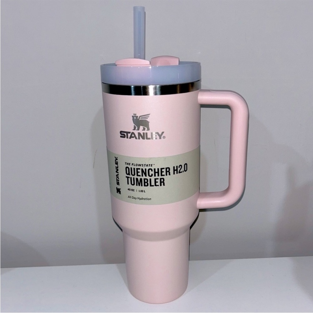 Stanley 40oz bloom light pink NWT 💖